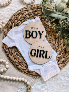 "It’s a Boy" Gender Reveal Announcement Sign - Round