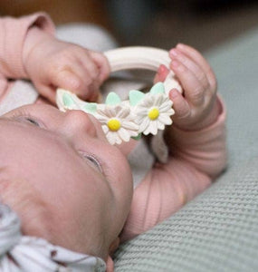 Teething ring: Daisy chain