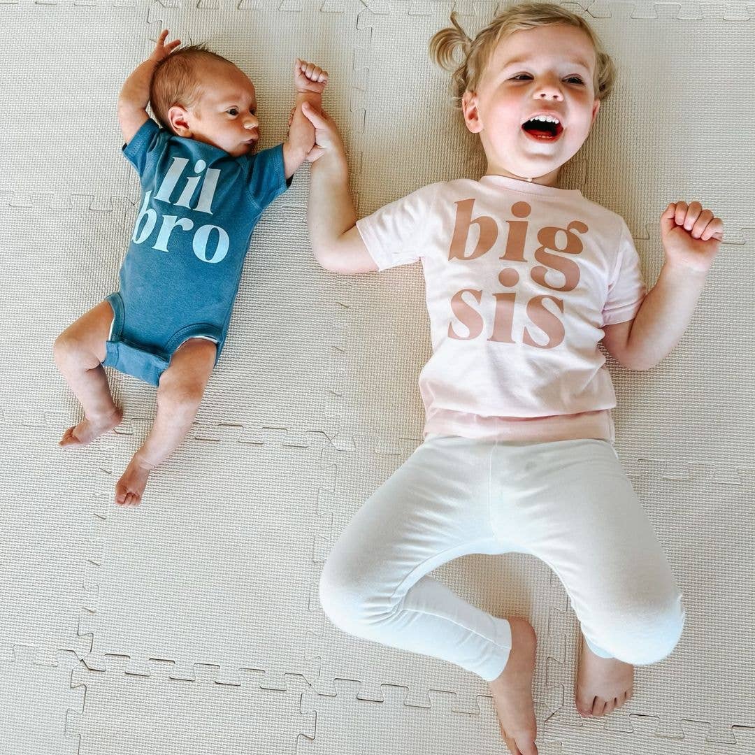 Big Sis Short Sleeve Tee – Mama and Me Boutique